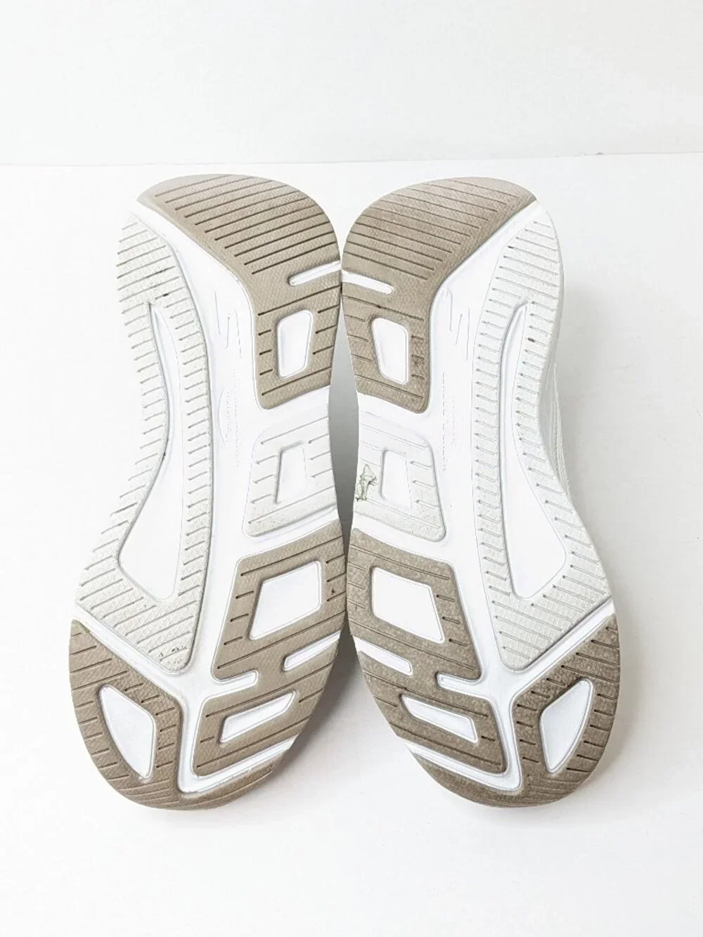 Skechers Go Run Athletic Memory Foam Sneakers White Women's 6